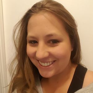 Meet your Posher, Becky